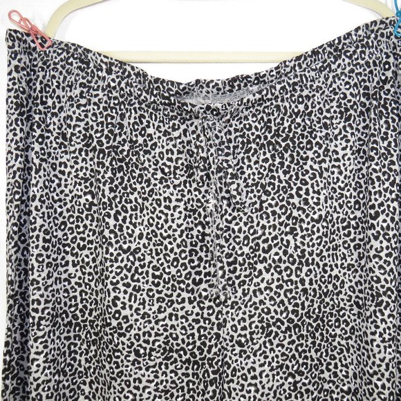 Avenue Plus Size 26-28 Gray Black Leopard Print Pajama Pants Lace Trim - Picture 5 of 7